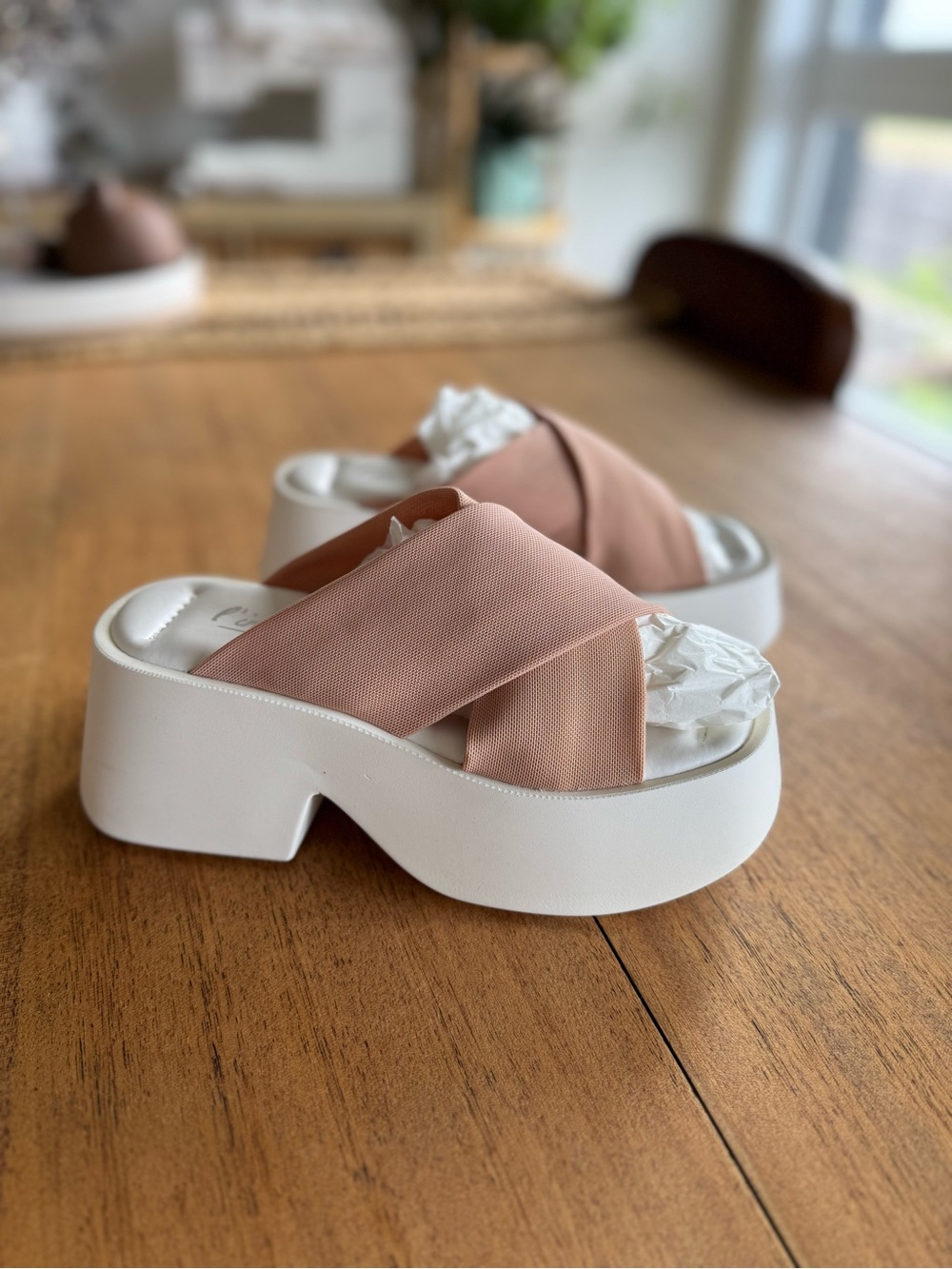 L'INTERVALLE Crisscross Platform Slide Sandals